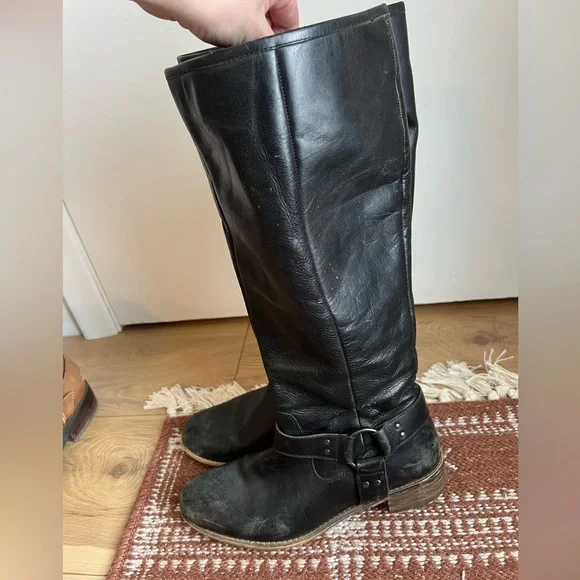 Black leather riding boots - Picture 3 of 5